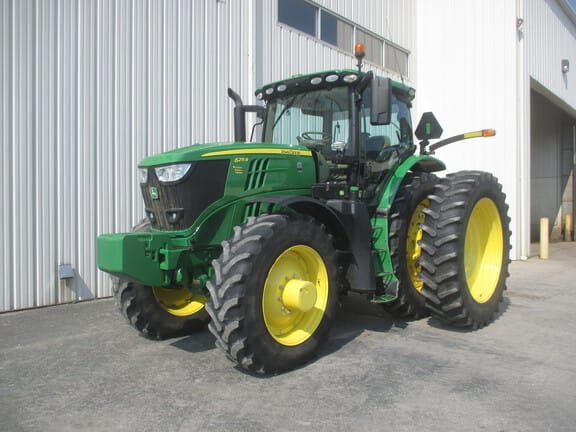 Main image John Deere 6215R