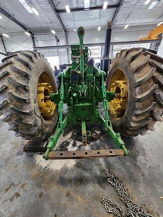 Image of John Deere 6215R equipment image 1