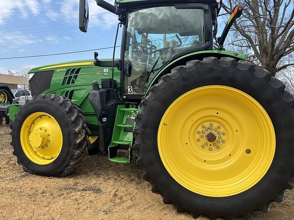 Image of John Deere 6215R equipment image 2