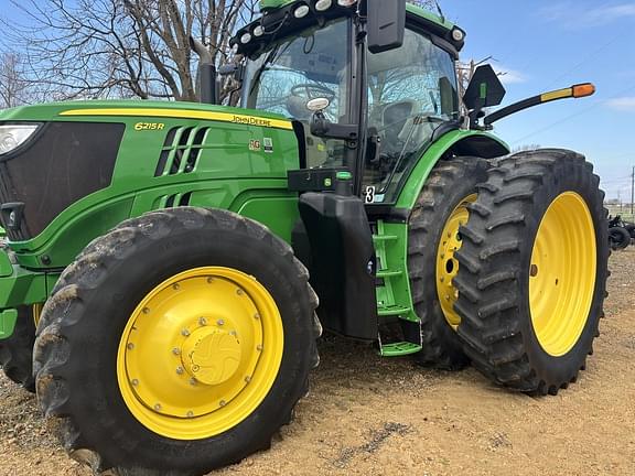 Image of John Deere 6215R equipment image 1