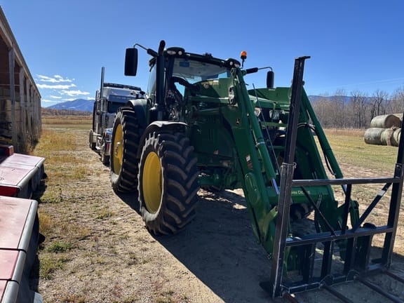 2018 John Deere 6215R Equipment Image0