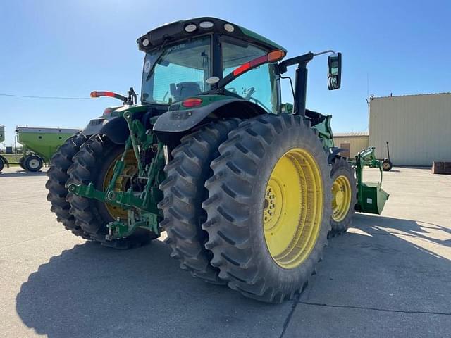 Image of John Deere 6215R equipment image 2