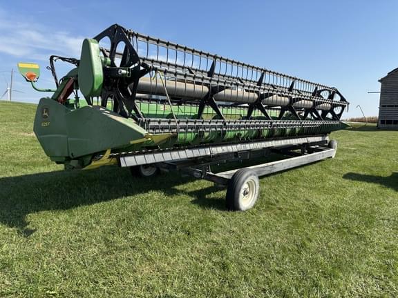 Image of John Deere 625F equipment image 3
