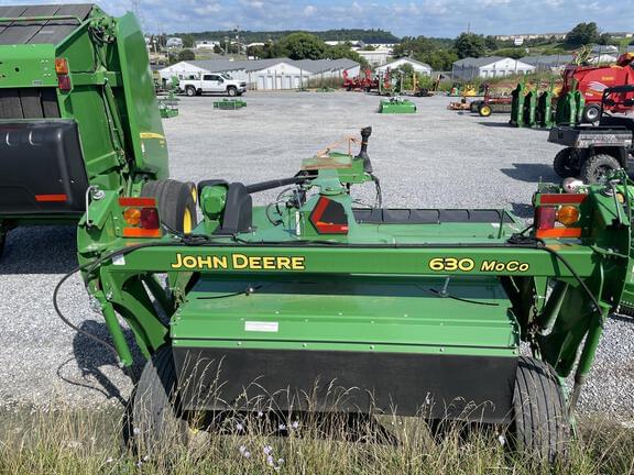 Image of John Deere 630 equipment image 2
