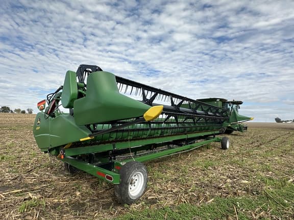 Image of John Deere 630F equipment image 2