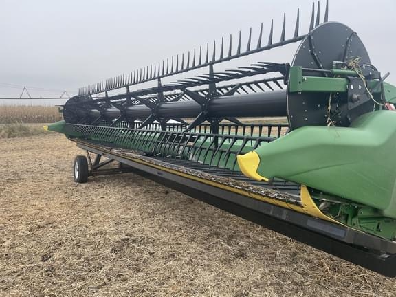 Image of John Deere 630FD equipment image 3