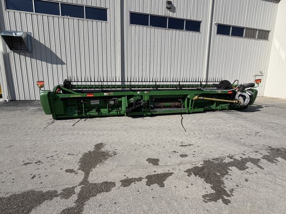 Image of John Deere 630FD equipment image 4
