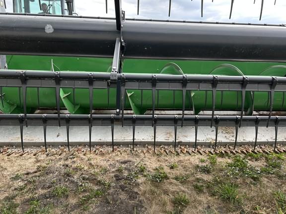 Image of John Deere 635F equipment image 4