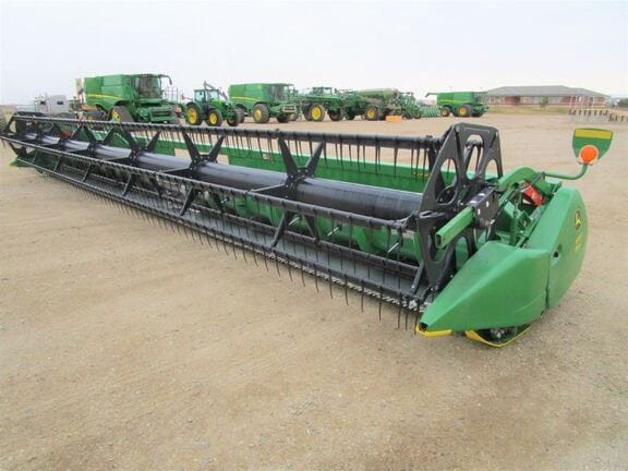 Main image John Deere 635F