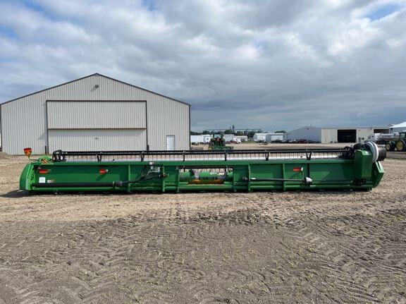 Image of John Deere 635F equipment image 4