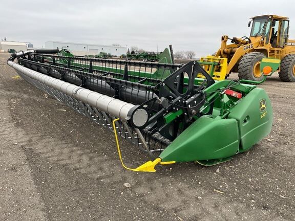 Main image John Deere 635F