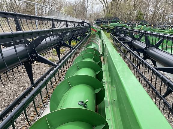 Image of John Deere 635F equipment image 3