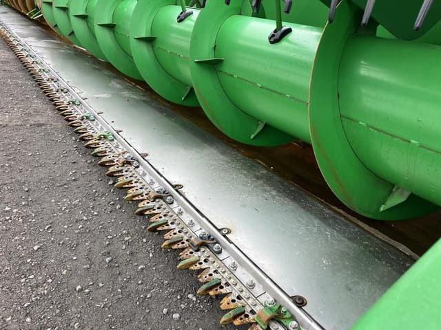 Image of John Deere 635F equipment image 4