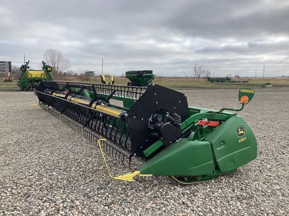 Image of John Deere 635F equipment image 1