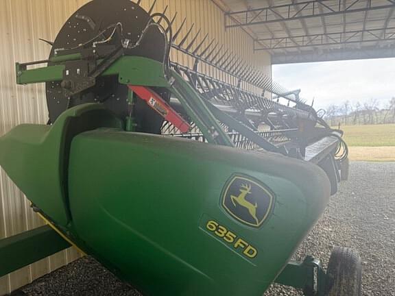 Image of John Deere 635FD equipment image 1