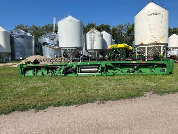 Image of John Deere 635FD equipment image 4
