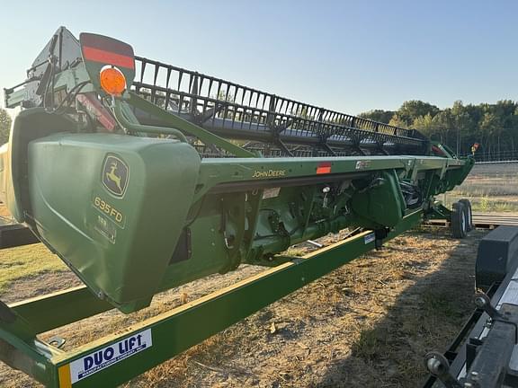 Image of John Deere 635FD equipment image 3