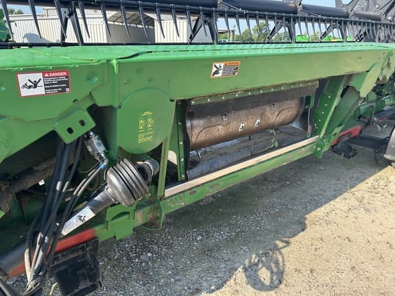 Image of John Deere 635FD equipment image 2