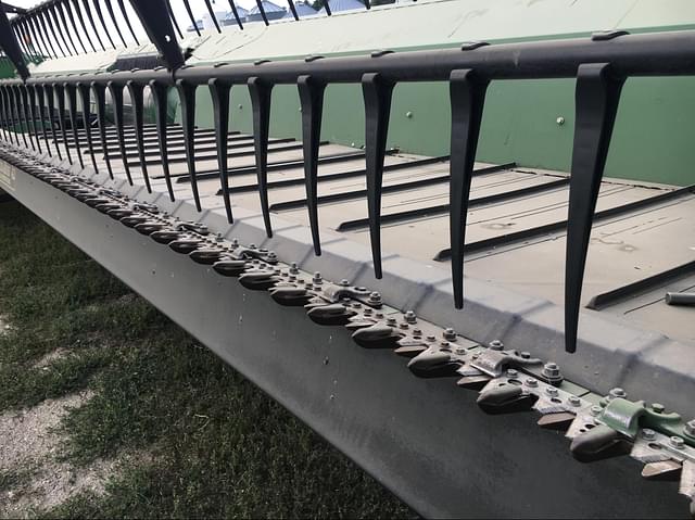 Image of John Deere 635FD equipment image 2