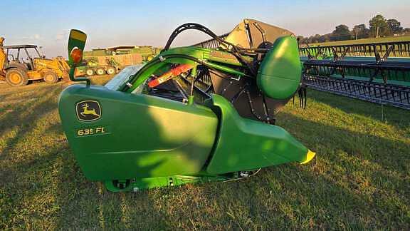Image of John Deere 635FD equipment image 4