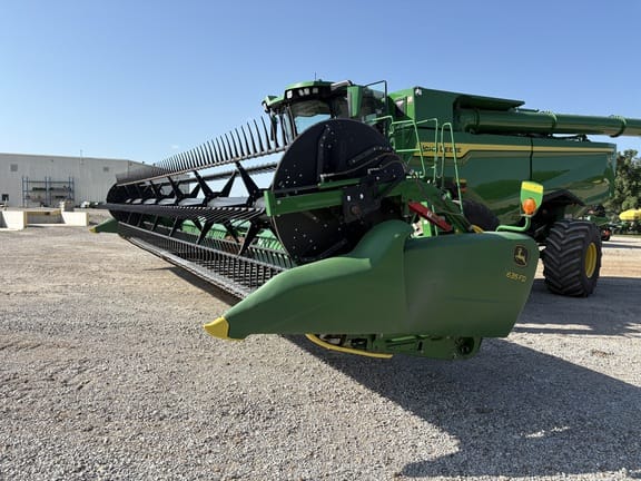 2018 John Deere 635FD Equipment Image0