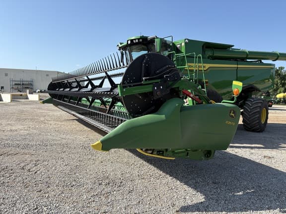 Image of John Deere 635FD Primary image