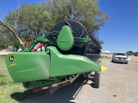 Image of John Deere 635FD equipment image 3