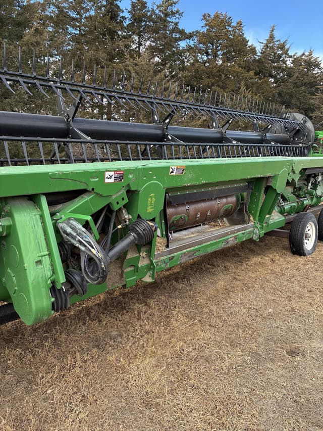 Image of John Deere 635FD equipment image 3