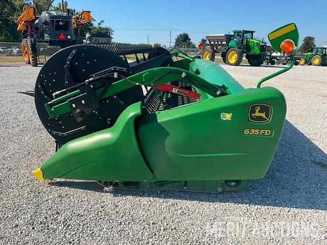 Image of John Deere 635FD equipment image 1