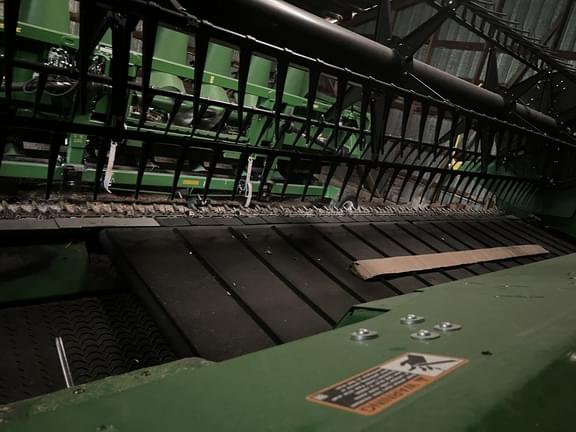 Image of John Deere 635FD equipment image 4