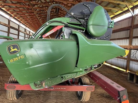 Image of John Deere 635FD equipment image 1