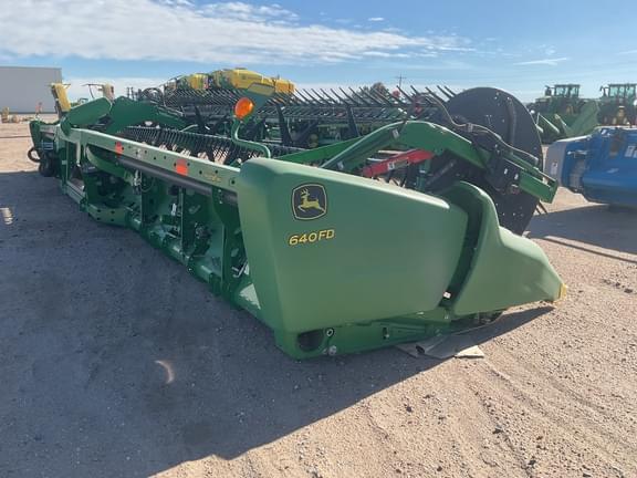 Image of John Deere 640FD equipment image 2