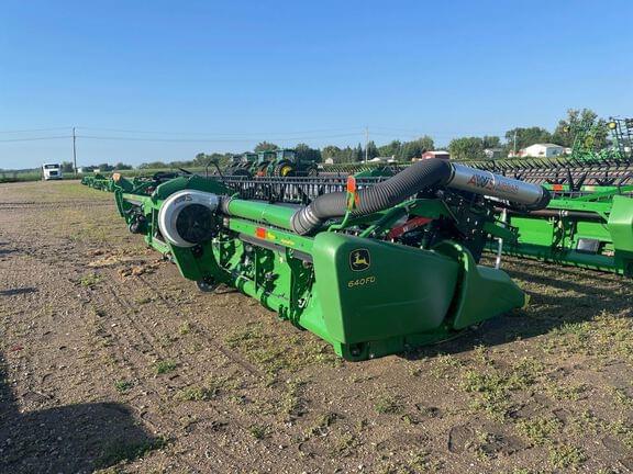 Image of John Deere 640FD equipment image 4