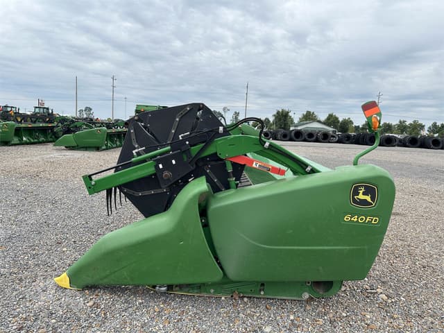 Image of John Deere 640FD equipment image 2