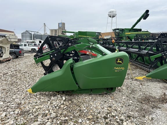 2018 John Deere 640FD Equipment Image0