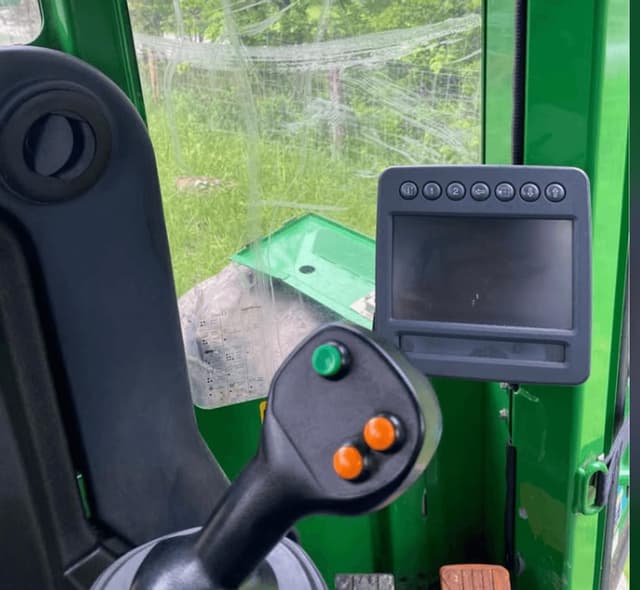 Image of John Deere 640L equipment image 3