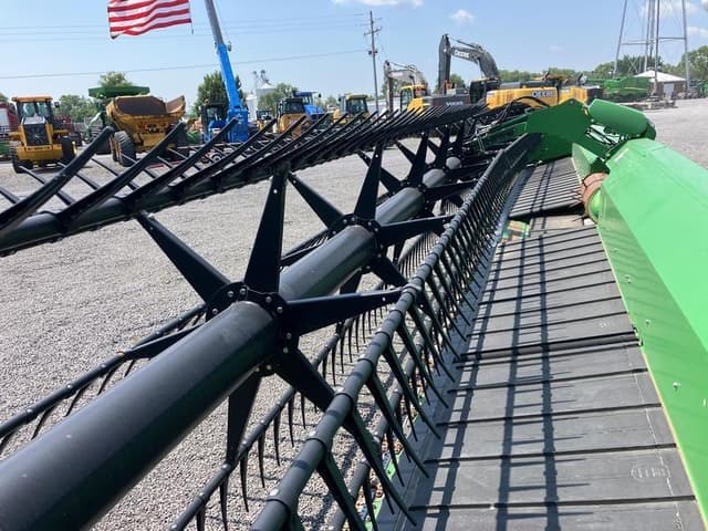 Image of John Deere 645FD equipment image 4