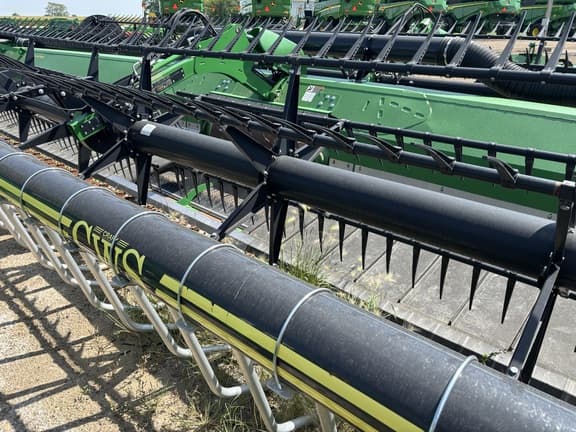 Image of John Deere 645FD equipment image 3