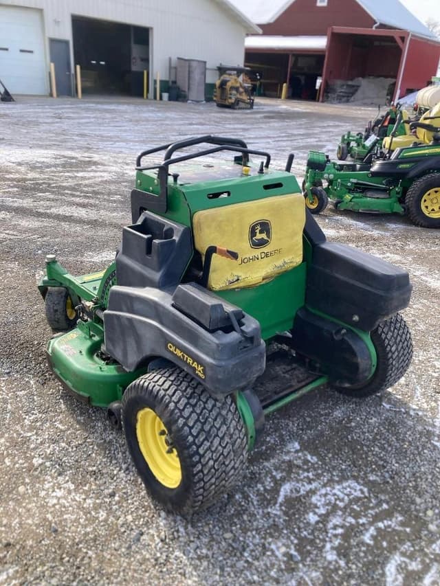 Image of John Deere 647A equipment image 4