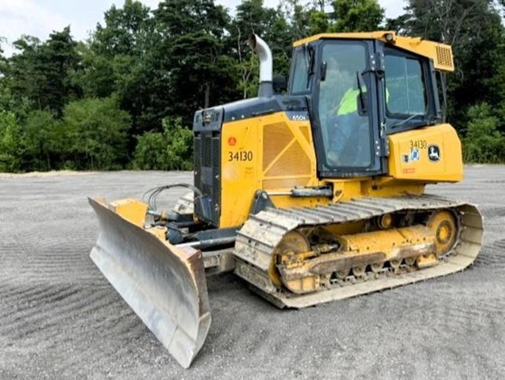 2018 John Deere 650K LGP Equipment Image0