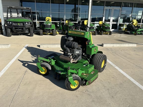 2018 John Deere 652E Equipment Image0