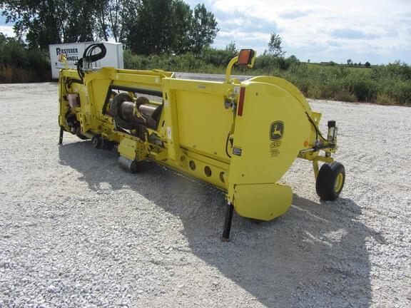 Image of John Deere 659 equipment image 4