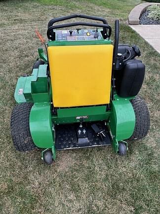 Image of John Deere 661R equipment image 4