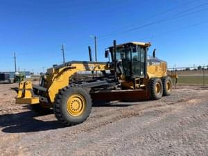 2018 John Deere 672G Image