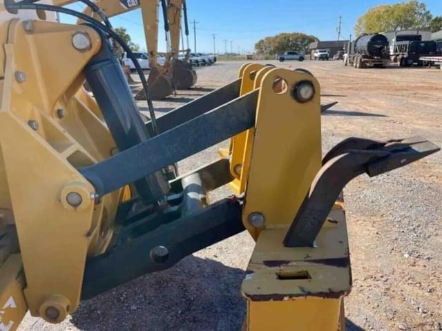 Image of John Deere 672G equipment image 4