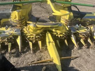 Image of John Deere 690 equipment image 1