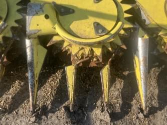 Image of John Deere 690 equipment image 3