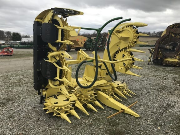Main image John Deere 698