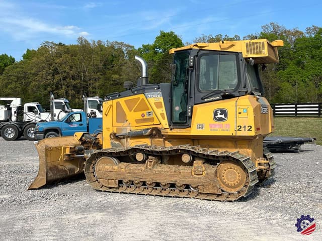 Image of John Deere 700K XLT equipment image 2