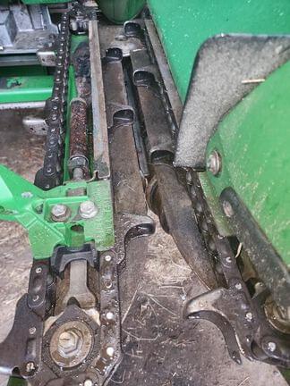 Image of John Deere 706C equipment image 3
